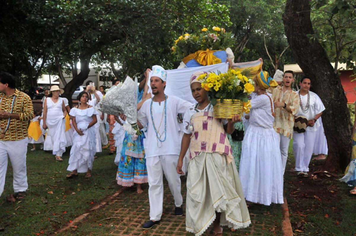 Entre o saudosismo e a modernidade